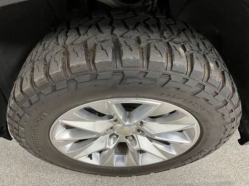Used 2021 Chevrolet Silverado 1500 LTZ AWD/4WD image 15