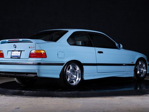 Used 1997 BMW M3 Coupe RWD image 3