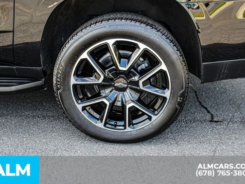 Used 2026 Chevrolet Suburban RST w/ Comfort Package AWD/4WD image 16