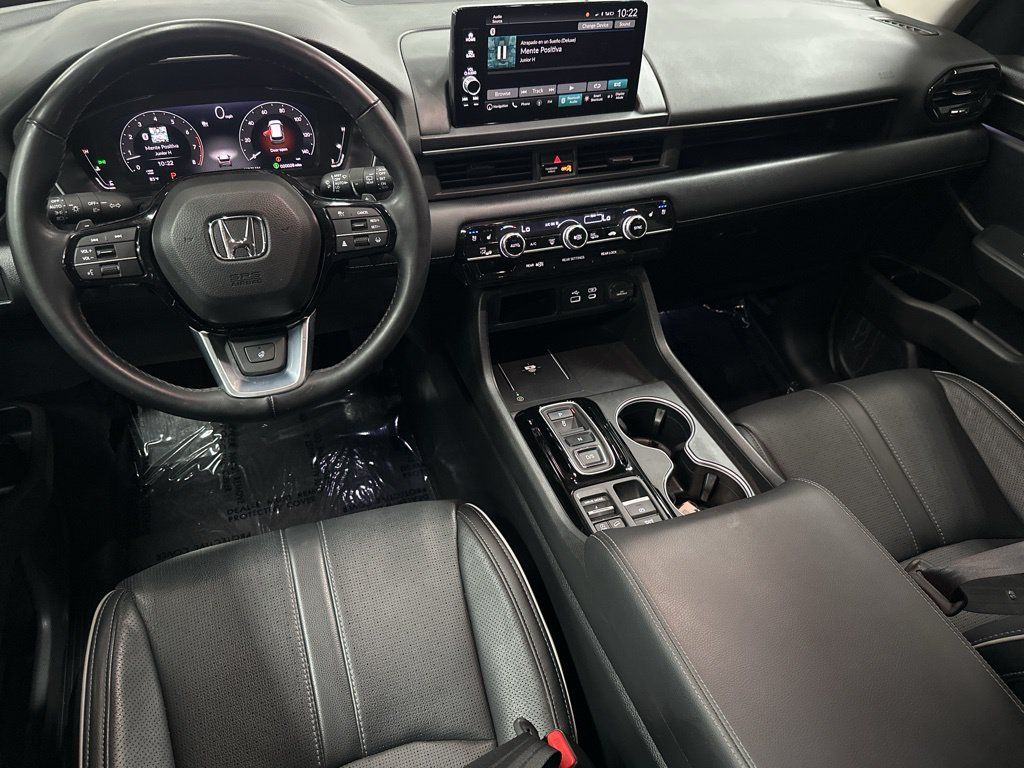 Used 2024 Honda Pilot Elite image 12