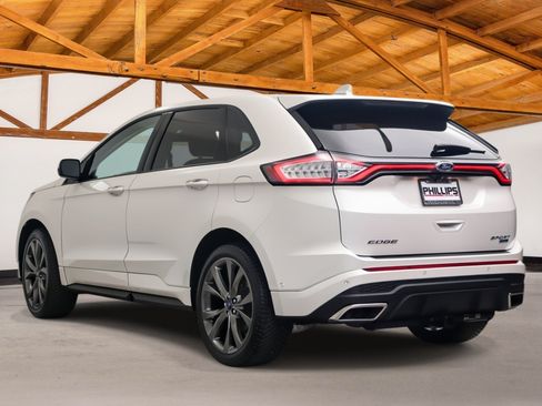 Used 2016 Ford Edge Sport w/ Equipment Group 401A AWD/4WD image 3