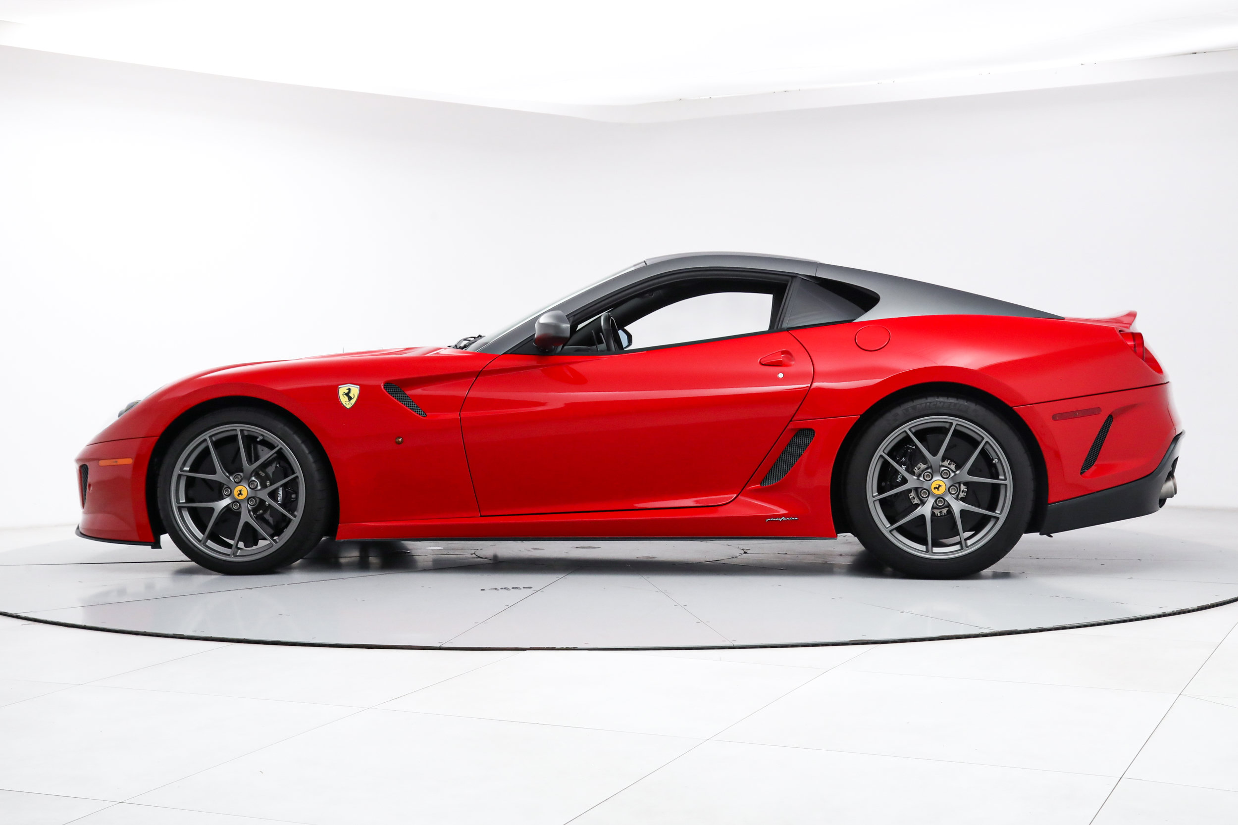 Used 2011 Ferrari 599 GTO RWD image 4