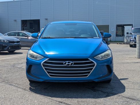 Used 2017 Hyundai Elantra SE FWD image 11