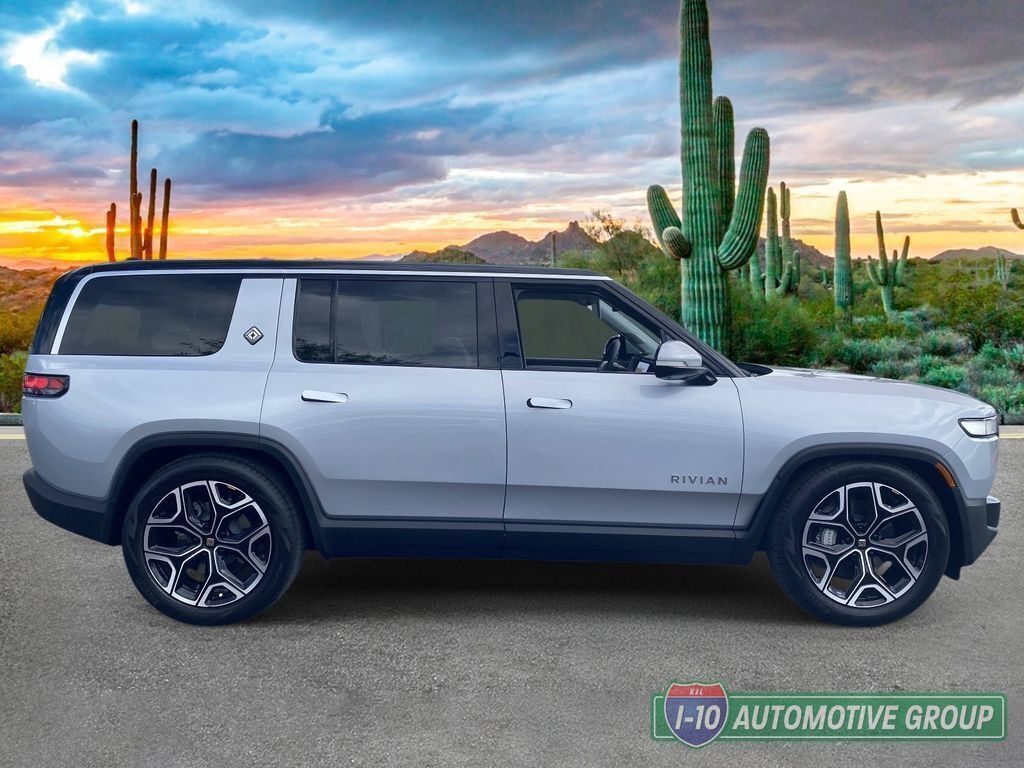 Used 2024 Rivian R1S Adventure Dual AWD/4WD image 2