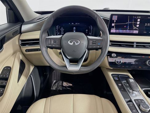 Used 2024 INFINITI QX60 Luxe image 3