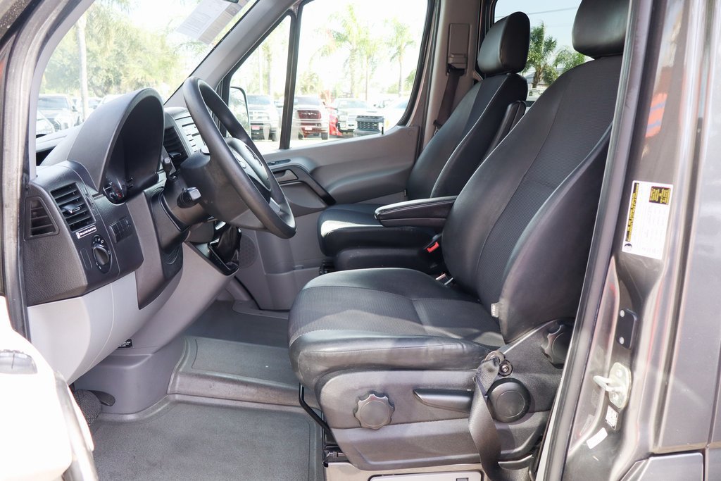 Used 2018 Mercedes-Benz Sprinter 2500 image 20