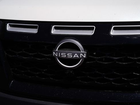 Used 2024 Nissan Pathfinder Rock Creek AWD/4WD image 3