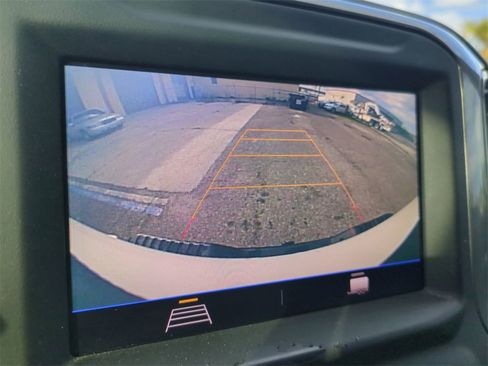 Used 2021 Chevrolet Silverado 2500 Custom w/ Custom Value Package image 22