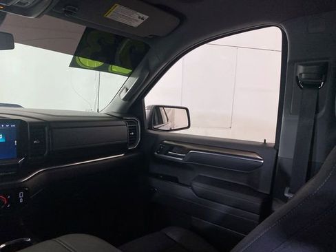 Used 2023 Chevrolet Silverado 1500 LT Trail Boss w/ Protection Package AWD/4WD image 11