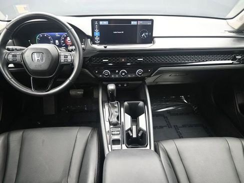Certified 2024 Honda Accord EX-L image 9