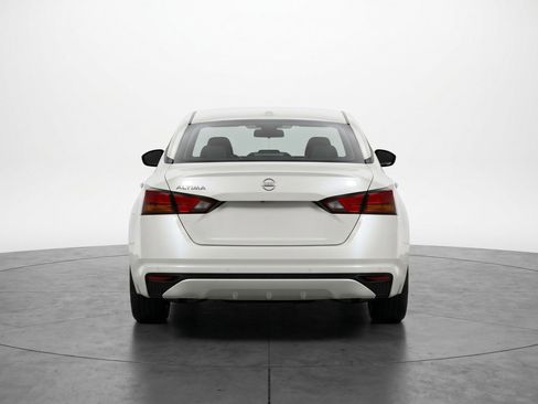 Used 2025 Nissan Altima 2.5 SV image 7