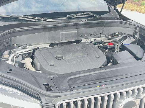 Certified 2023 Volvo XC90 B6 Plus w/ Protection Package Premier image 29