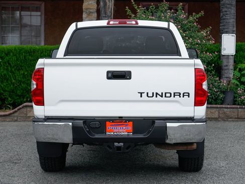 Used 2018 Toyota Tundra SR5 w/ TRD Off Road Package image 7