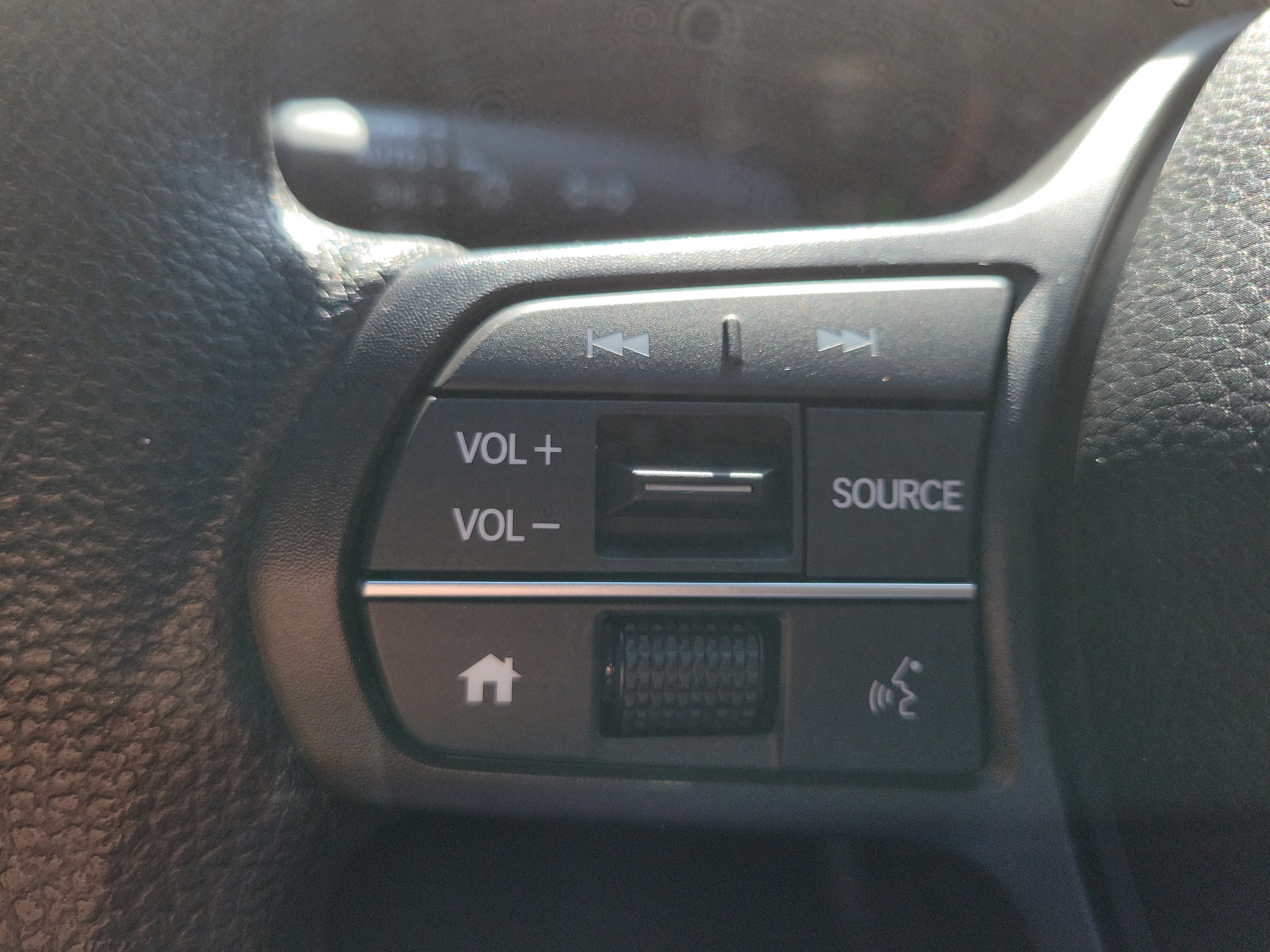 Used 2025 Honda CR-V EX image 29