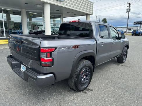 Used 2026 Nissan Frontier PRO-4X AWD/4WD image 2
