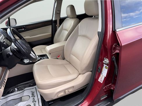 Used 2016 Subaru Outback 3.6R Limited image 12