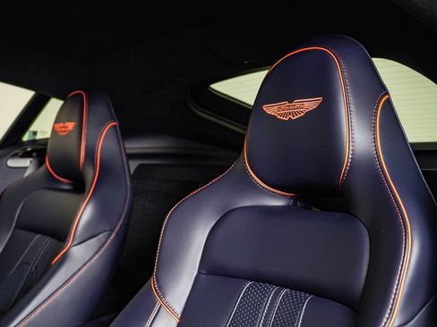 Used 2026 Aston Martin V8 Vantage Coupe RWD image 21