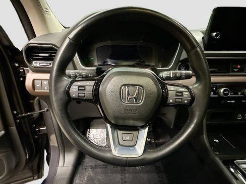 Used 2023 Honda Pilot Elite image 12