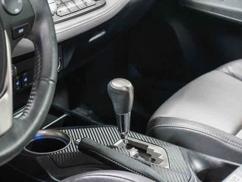 Used 2015 Toyota RAV4 Limited image 24