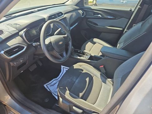 Used 2023 Chevrolet TrailBlazer LS FWD image 14