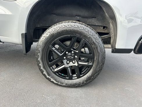 Certified 2024 Chevrolet Silverado 1500 Custom Trail Boss w/ LPO, Dark Essentials Package image 10