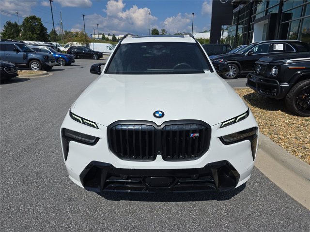 Used 2026 BMW X7 M60i AWD/4WD image 8