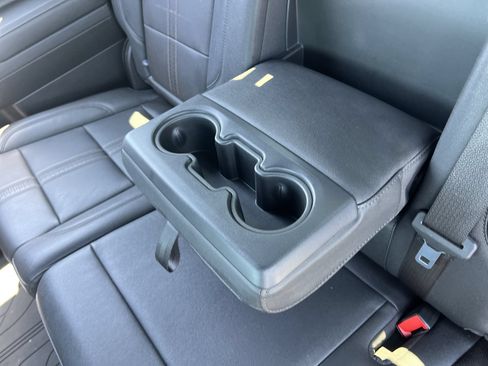 Used 2022 Chevrolet Silverado 1500 High Country w/ High Country Premium Package AWD/4WD image 20