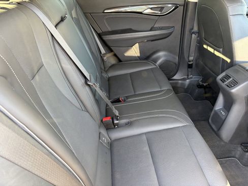Certified 2022 Buick Envision Essence w/ Technology Package I FWD image 14