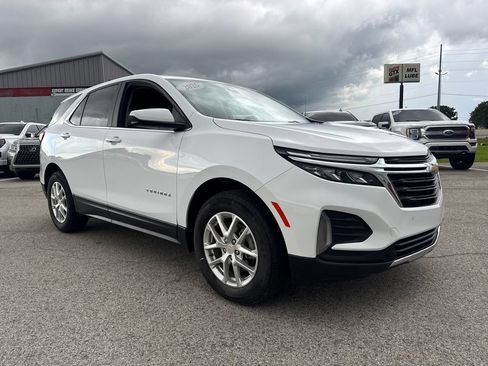 Used 2024 Chevrolet Equinox LT FWD image 9