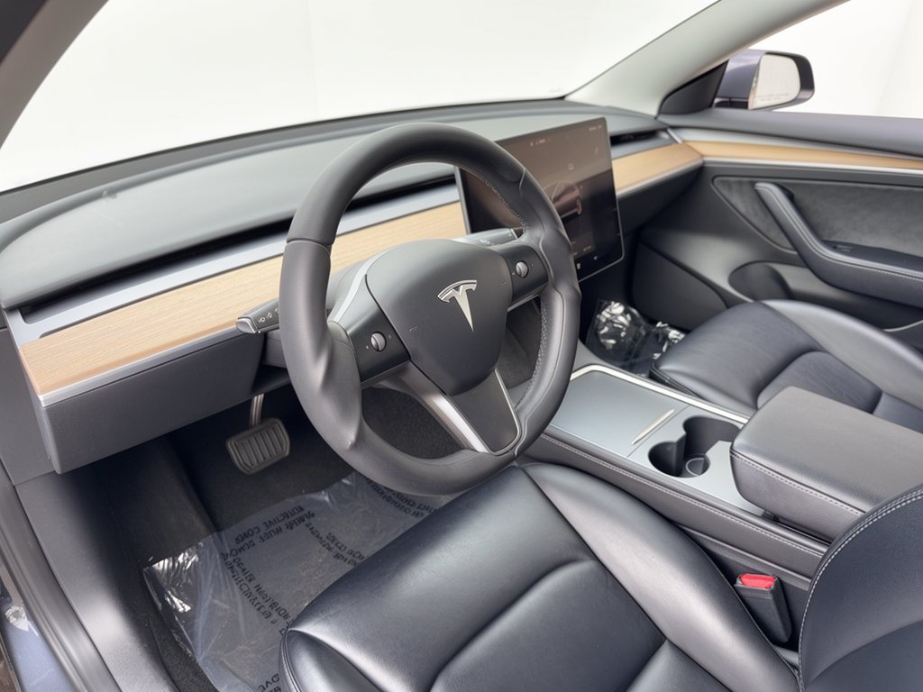 Used 2023 Tesla Model 3 Standard Range RWD image 4