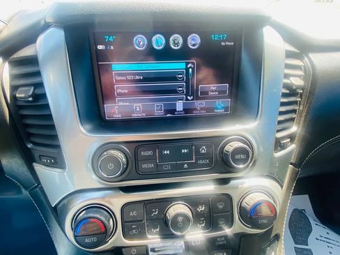 Used 2018 Chevrolet Suburban LT AWD/4WD image 14
