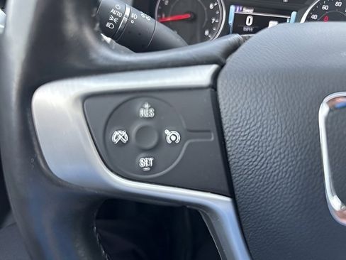 Used 2019 GMC Acadia SLT image 19