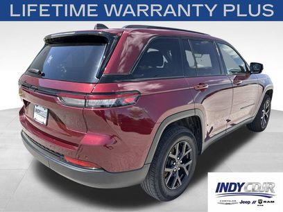Used 2024 Jeep Grand Cherokee Altitude