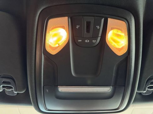 Used 2022 RAM 1500 Big Horn AWD/4WD image 23