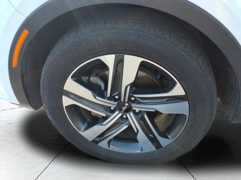 Used 2023 Kia Sorento EX AWD/4WD image 24