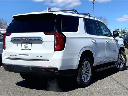 Used 2022 GMC Yukon SLT w/ SLT Premium Package image 12