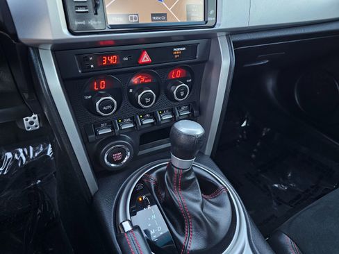 Used 2013 Subaru BRZ Limited w/ Popular Pkg 2C image 31