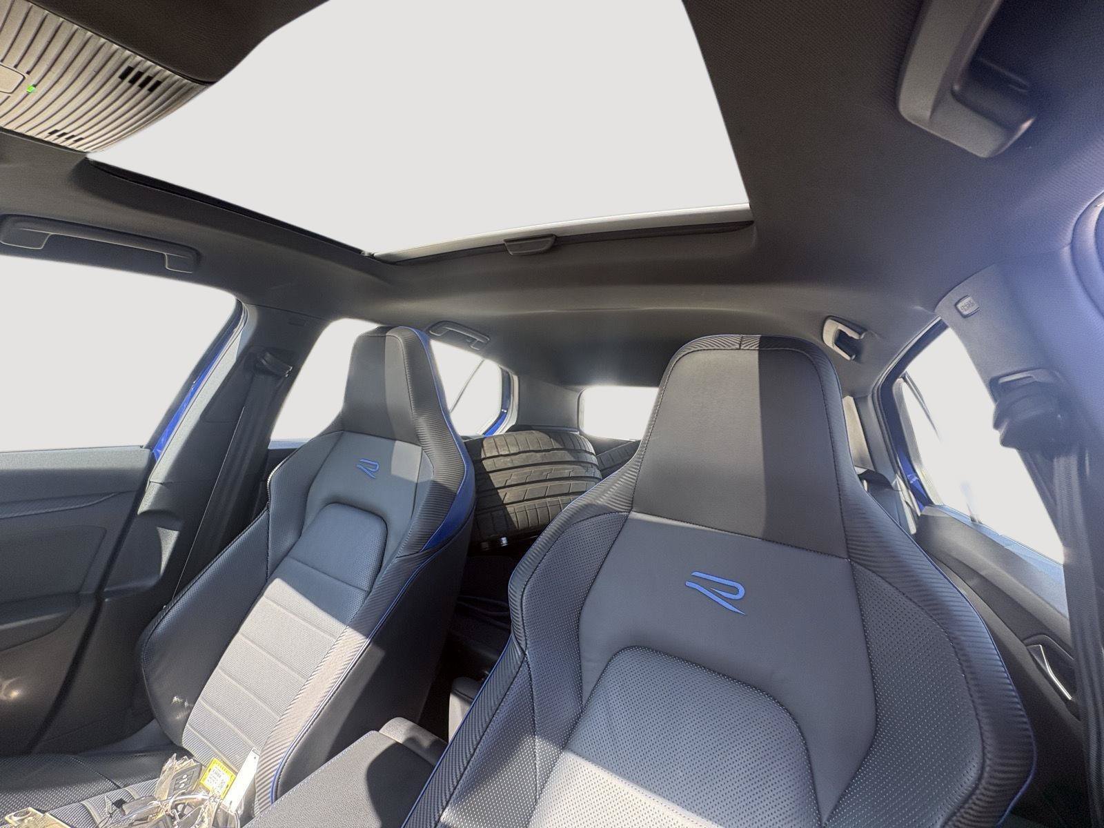 Certified 2024 Volkswagen Golf R AWD/4WD image 5