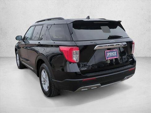 Used 2024 Ford Explorer XLT w/ Equipment Group 202A image 8
