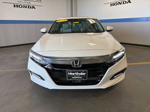 Used 2018 Honda Accord EX image 2
