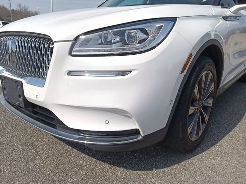 Used 2021 Lincoln Corsair Reserve w/ Equipment Group 201A image 9