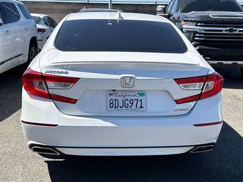 Used 2018 Honda Accord Sport image 6