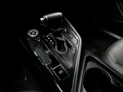 Used 2023 Kia Niro EX image 32