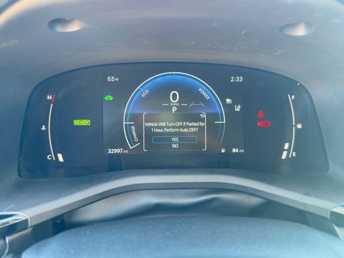 Used 2025 Toyota Camry LE image 19