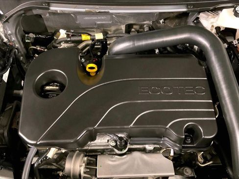 Used 2025 Chevrolet Equinox LT image 30
