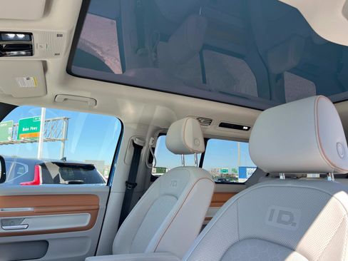 New 2025 Volkswagen ID. Buzz 1st Edition image 28