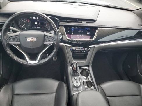 Certified 2022 Cadillac XT6 Sport w/ Technology Package AWD/4WD image 13
