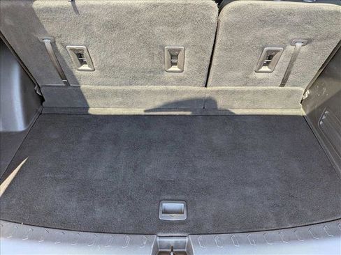 Used 2023 Chevrolet Traverse LT FWD image 6