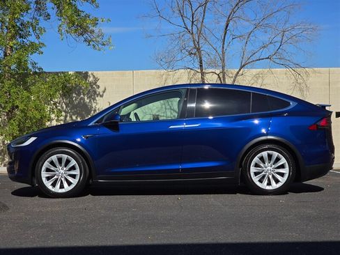 Used 2017 Tesla Model X 100D AWD/4WD image 6