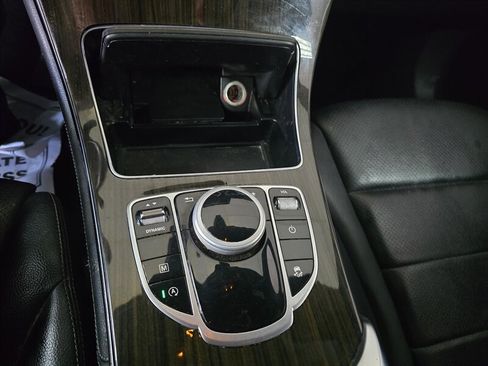 Used 2018 Mercedes-Benz GLC 300 image 22